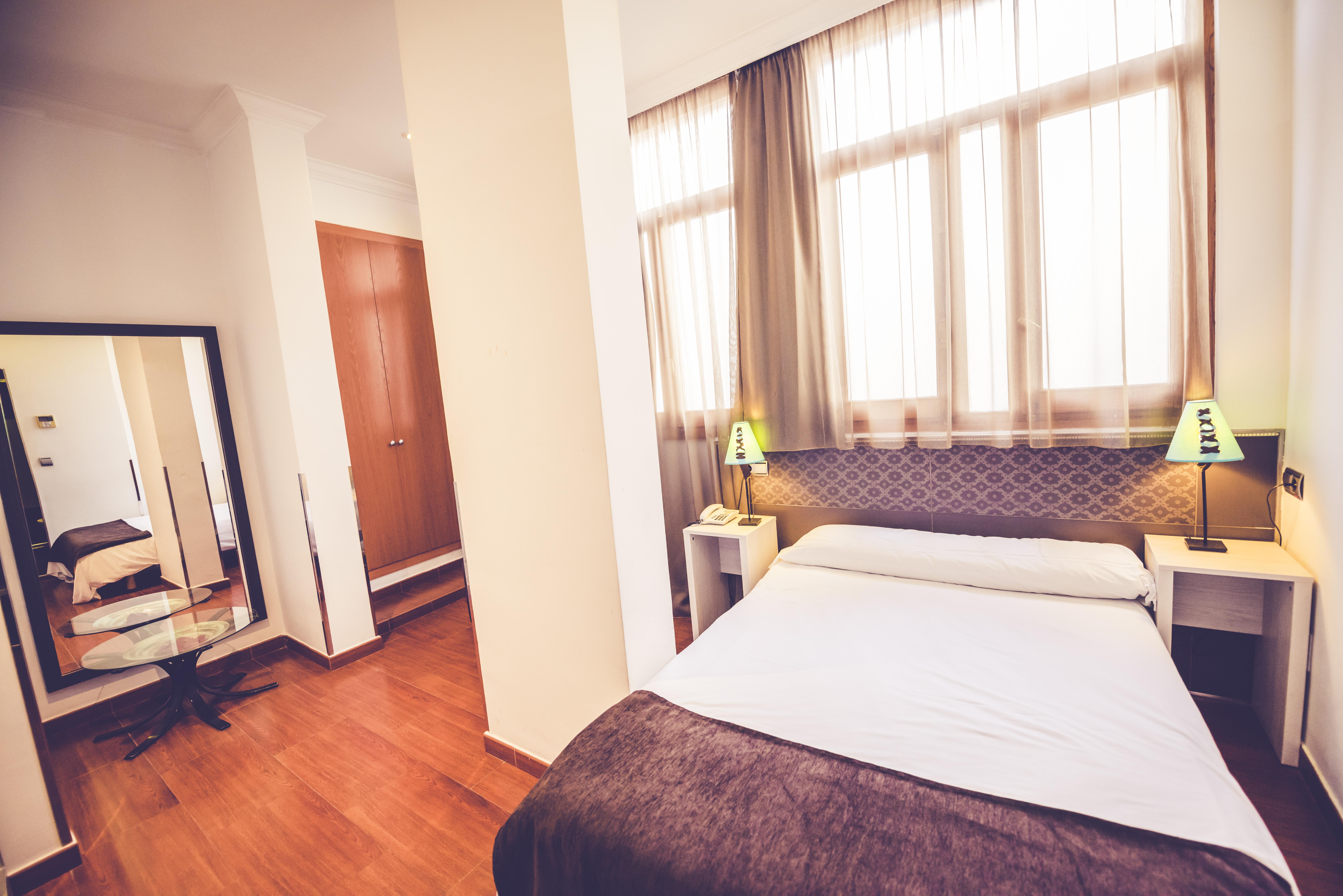 Hostal Sol Los Angeles Madrid Luaran gambar