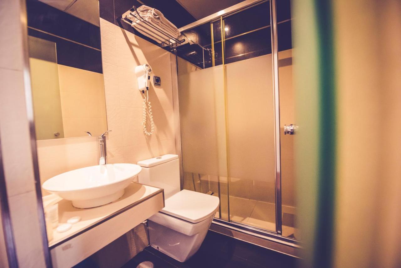 Hostal Sol Los Angeles Madrid Luaran gambar