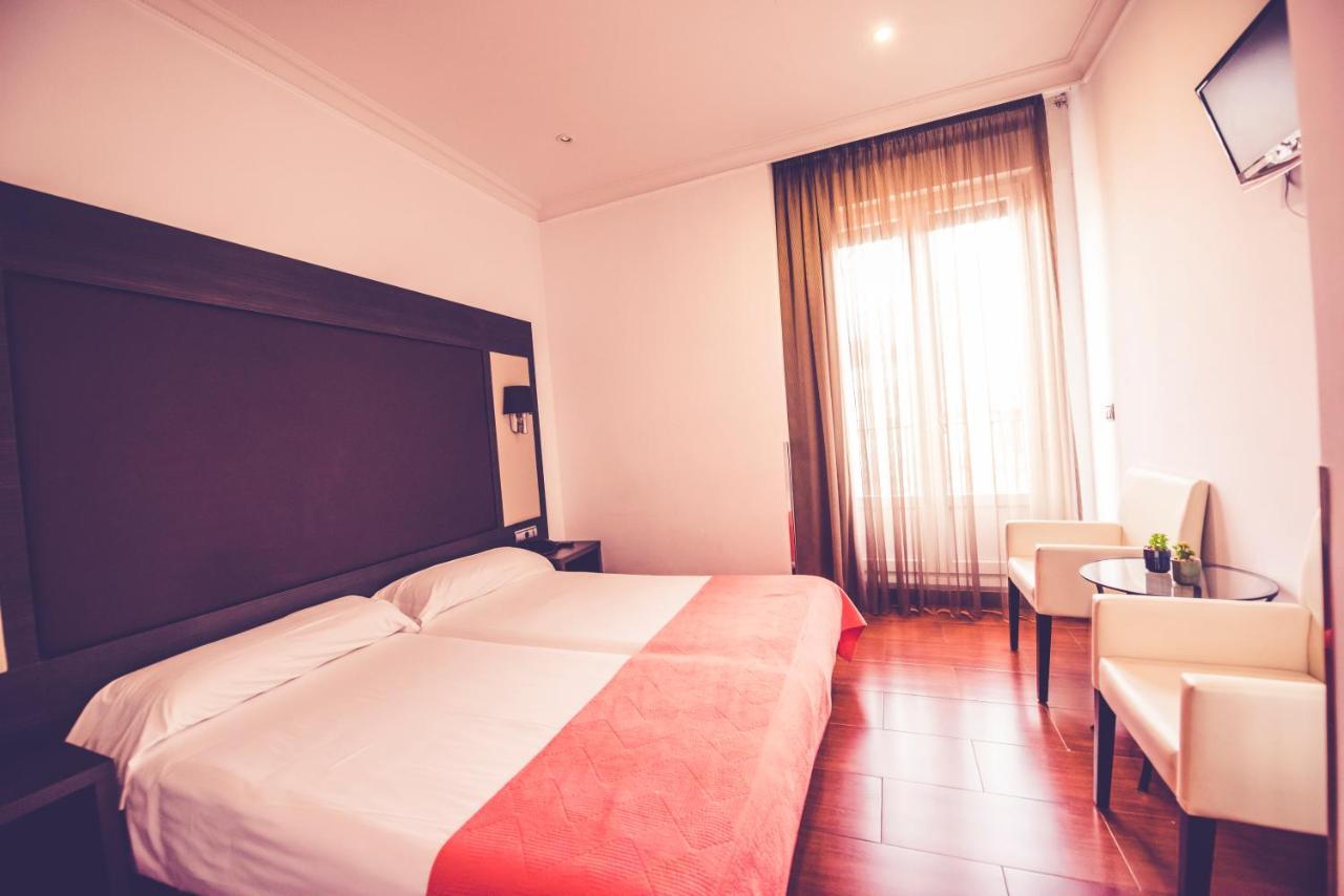 Hostal Sol Los Angeles Madrid Luaran gambar